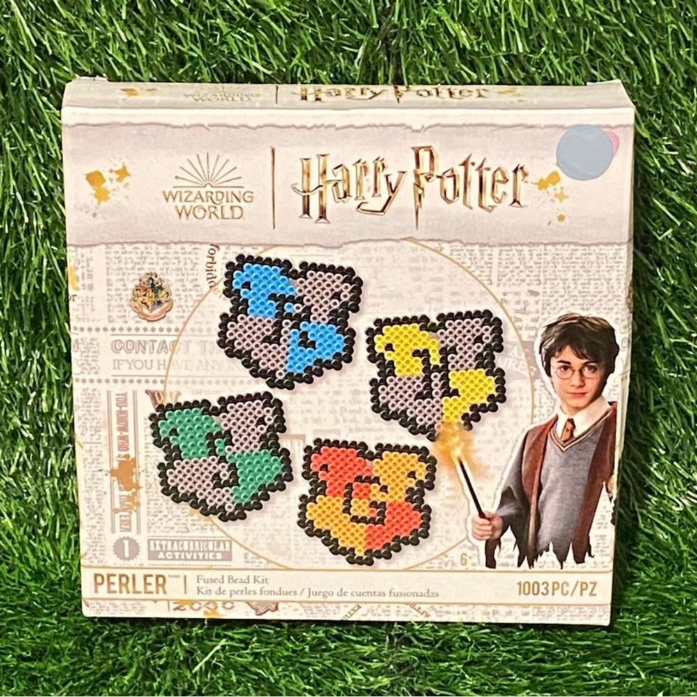 New in box Harry Potter Fuse Bead Kit great art/craft project for all ages